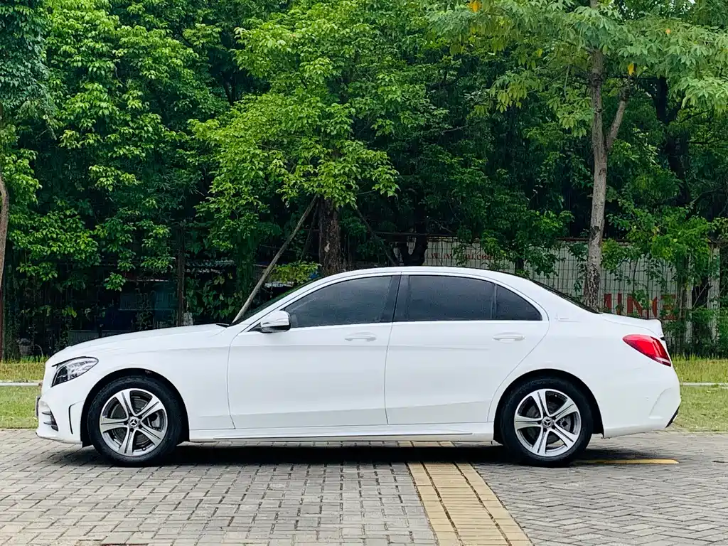 Mercedes-Benz C-Class 2020 facelift C 260 L sports version купить на сайте DeffCars