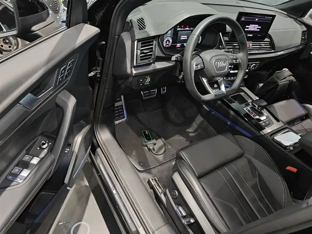 Audi Q5L 2024 45 TFSI luxury and dynamic model купить на сайте DeffCars