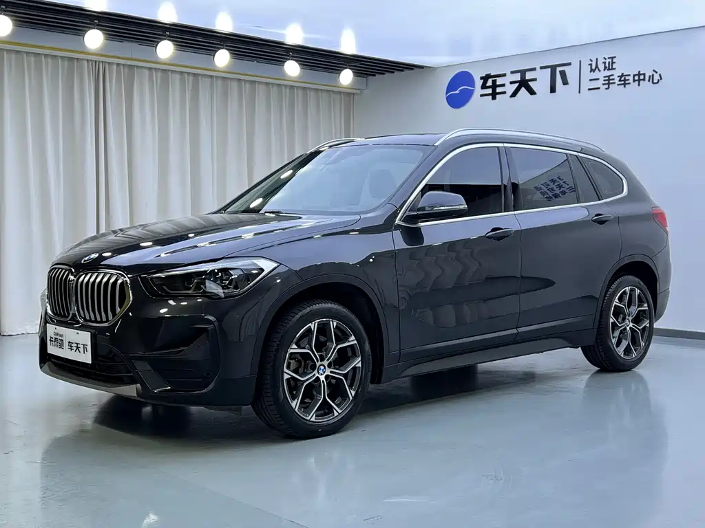 BMW X1 2022 sDrive25Li Leading Model купить на сайте DeffCars