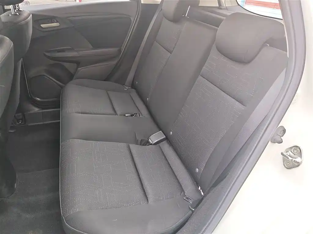 Fit 2018 1.5L CVT Comfort Sunroof Edition купить на сайте DeffCars