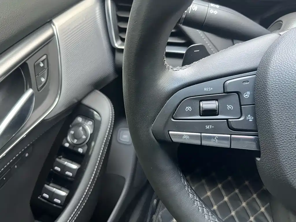 Cadillac CT5 2023 28T Premium Model купить на сайте DeffCars