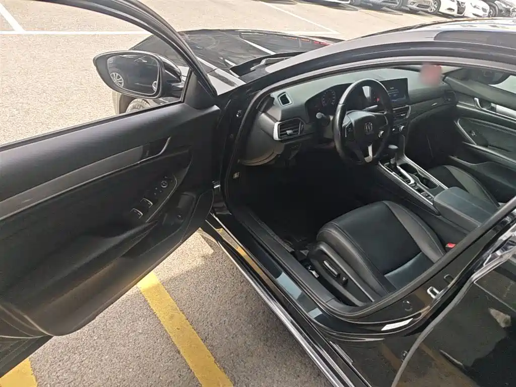 Accord 2022 260TURBO Deluxe Edition купить на сайте DeffCars