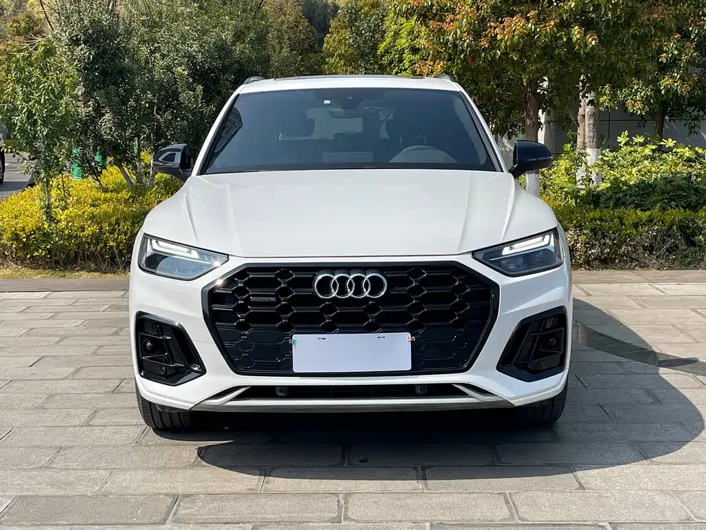 Audi Q5L 2023 40T luxury and dynamic model купить на сайте DeffCars