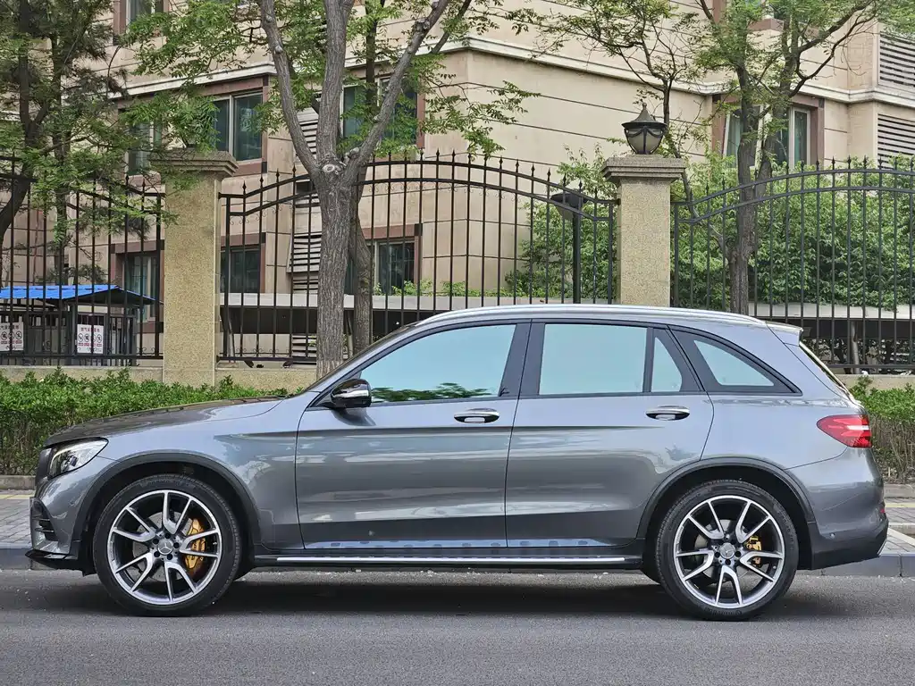 Mercedes-Benz GLC AMG 2017 AMG GLC 43 4MATIC купить на сайте DeffCars