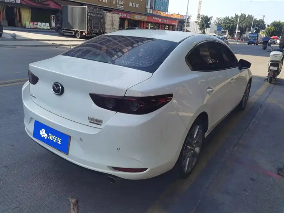 Mazda3 Angkesela 2020 2.0L Automatic Premium Edition купить на сайте DeffCars