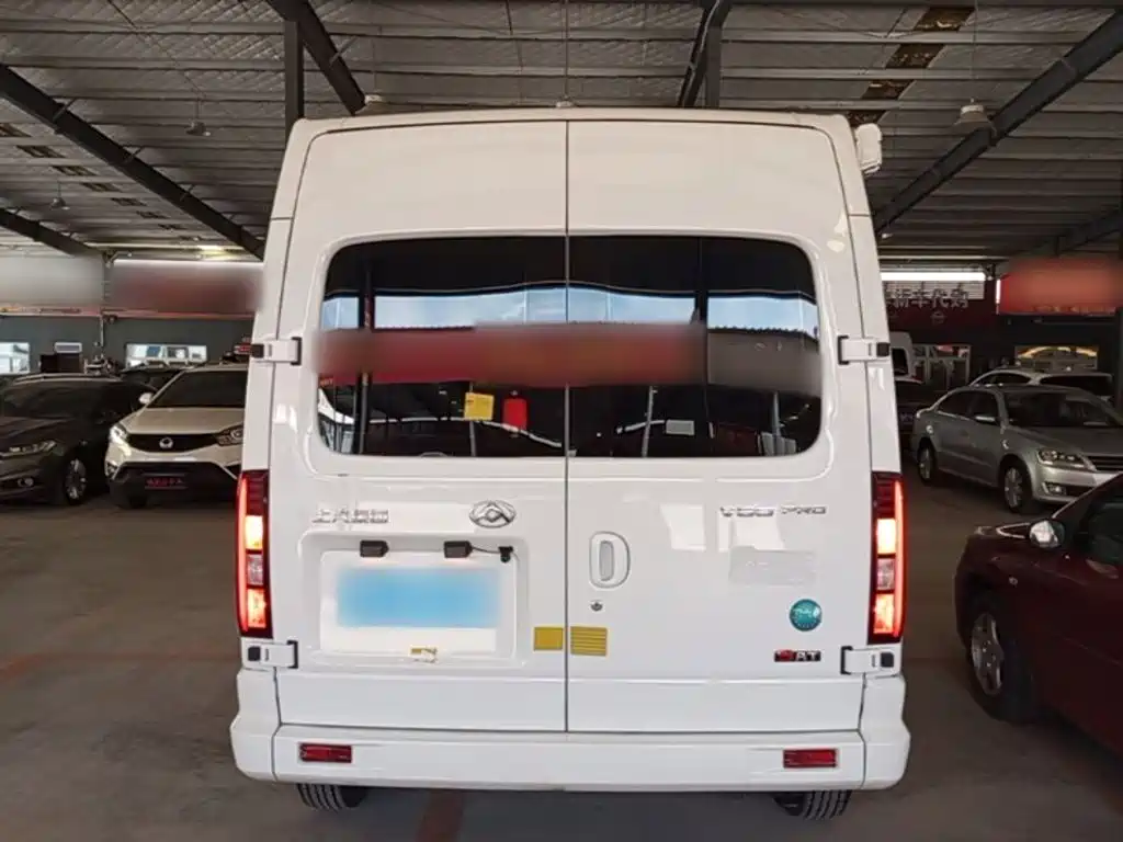 Xintu V80 2025 PRO Aoyuntong 2.0T automatic short-axle mid-roof 5/6 seats купить на сайте DeffCars