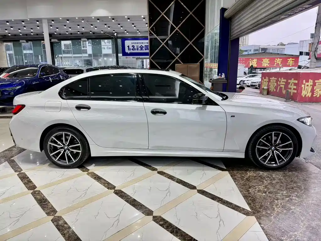 BMW 3 Series 2023 325Li M Sports Package купить на сайте DeffCars