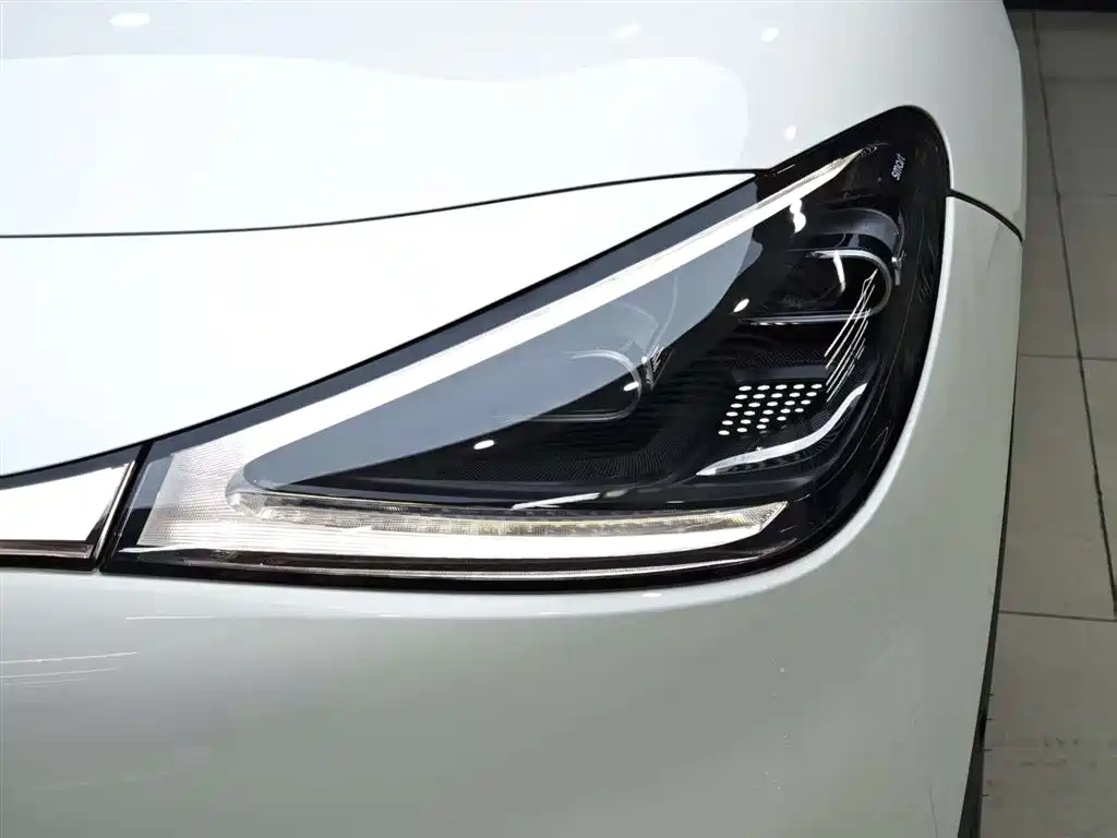 smart Elf #1 2022 Premium Edition купить на сайте DeffCars