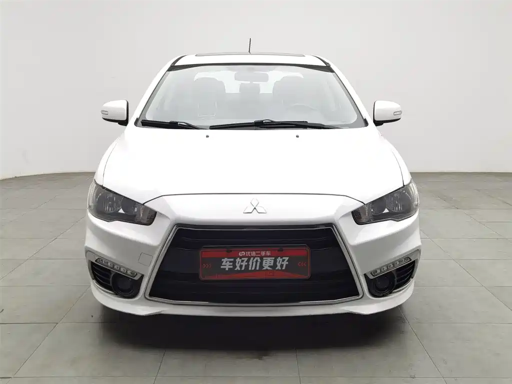 Yishen 2015 1.8L CVT Premium Edition National V купить на сайте DeffCars