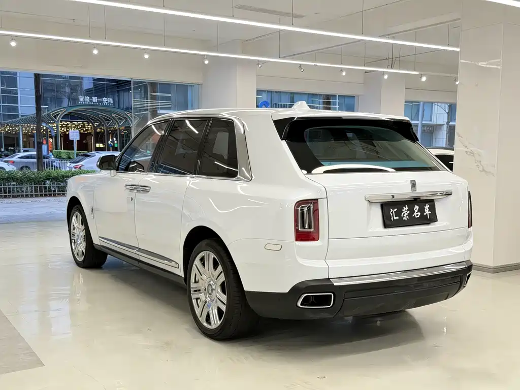Cullinan 2018 four-seat version купить на сайте DeffCars
