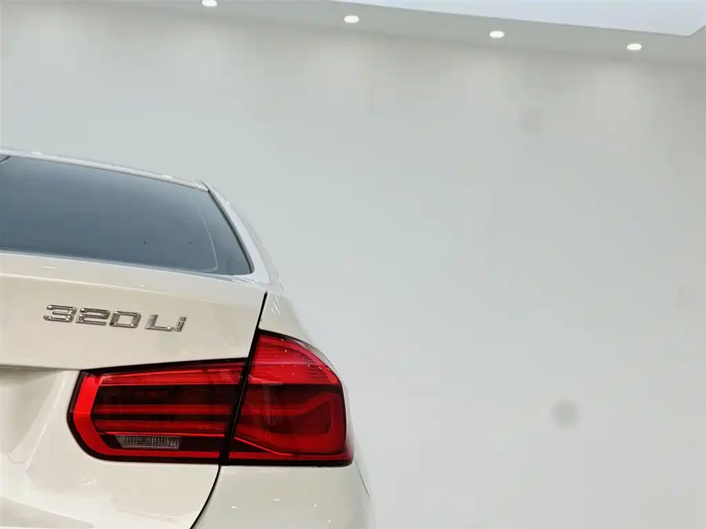 BMW 3 Series 2018 320Li Fashion Model купить на сайте DeffCars