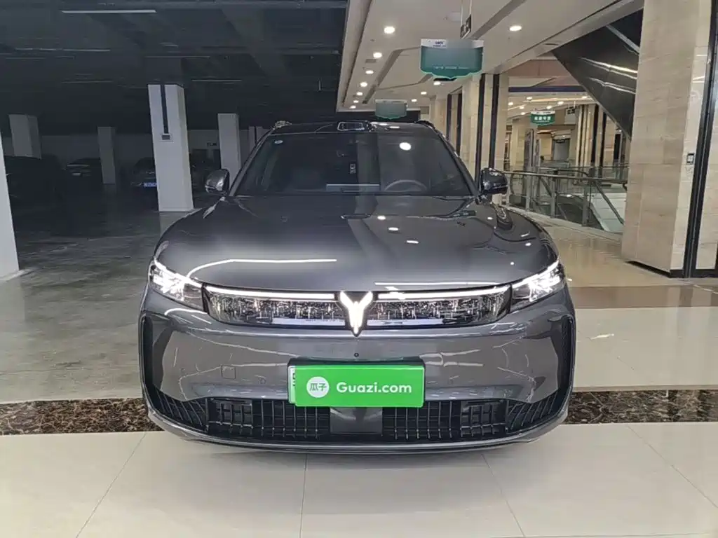 Lantu FREE 2025 FREE+ rear-wheel drive Qiankun version купить на сайте DeffCars