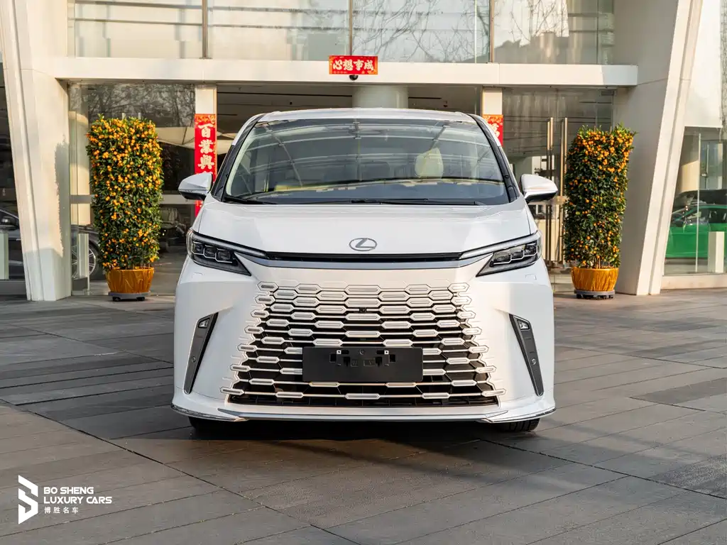 Lexus LM 2025 350h seven-seat elegant version купить на сайте DeffCars