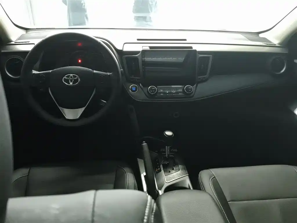 RAV4 Rongfang 2016 2.0L CVT two-wheel drive comfort version National V купить на сайте DeffCars