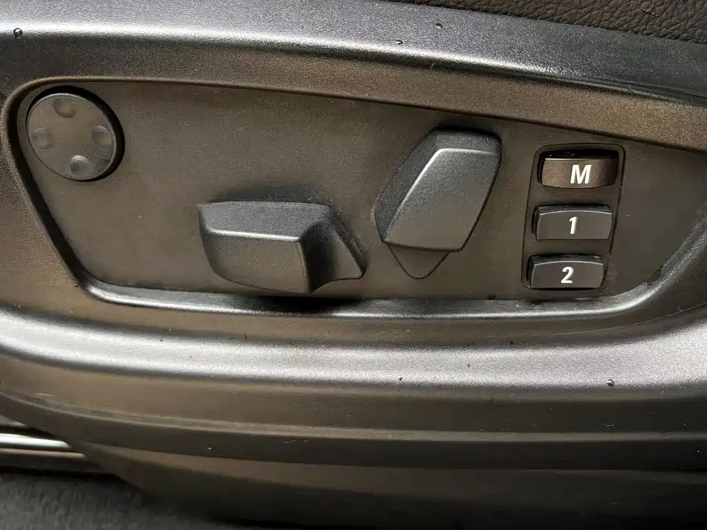 BMW X6 2011 xDrive35i купить на сайте DeffCars