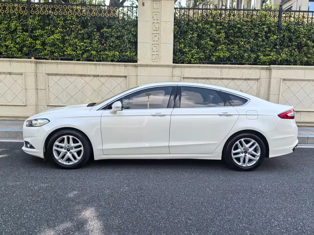 Mondeo 2013 1.5L GTDi180 Fashion Model купить на сайте DeffCars