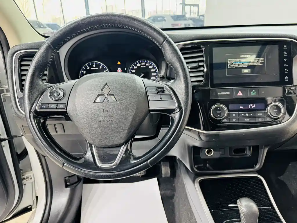 Outlander 2021 2.0L 2WD Enjoy Edition 5 seats купить на сайте DeffCars