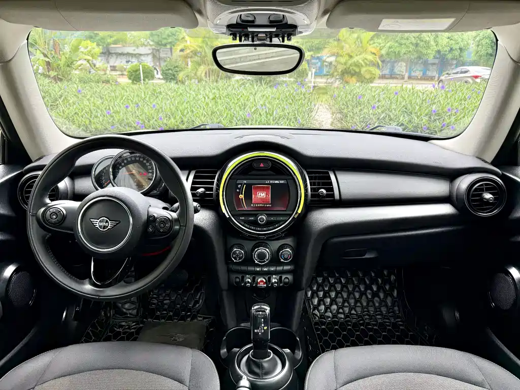 MINI 2019 1.5T ONE PLUS купить на сайте DeffCars