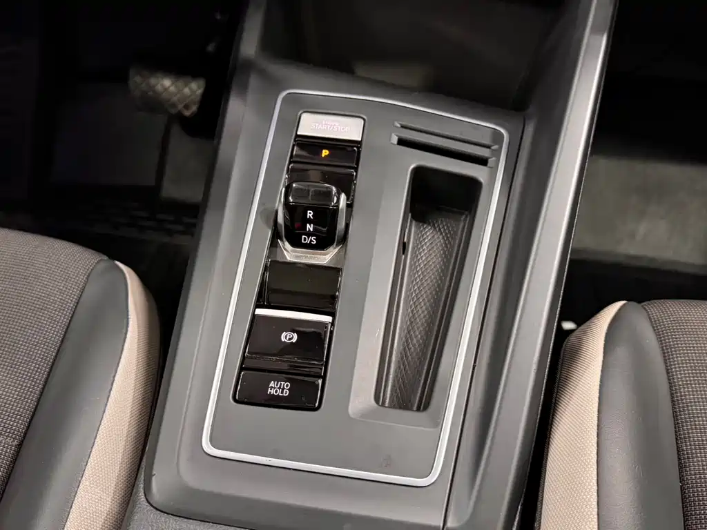 Golf 2023 facelift 280TSI DSG Pro купить на сайте DeffCars
