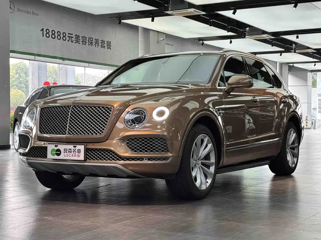 Bentayga 2018 4.0T V8 купить на сайте DeffCars