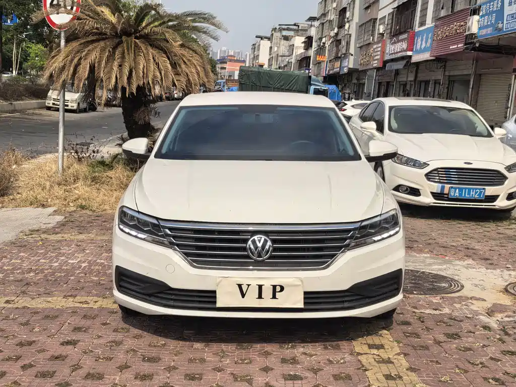 Lavida 2022 1.5L automatic fashion version купить на сайте DeffCars
