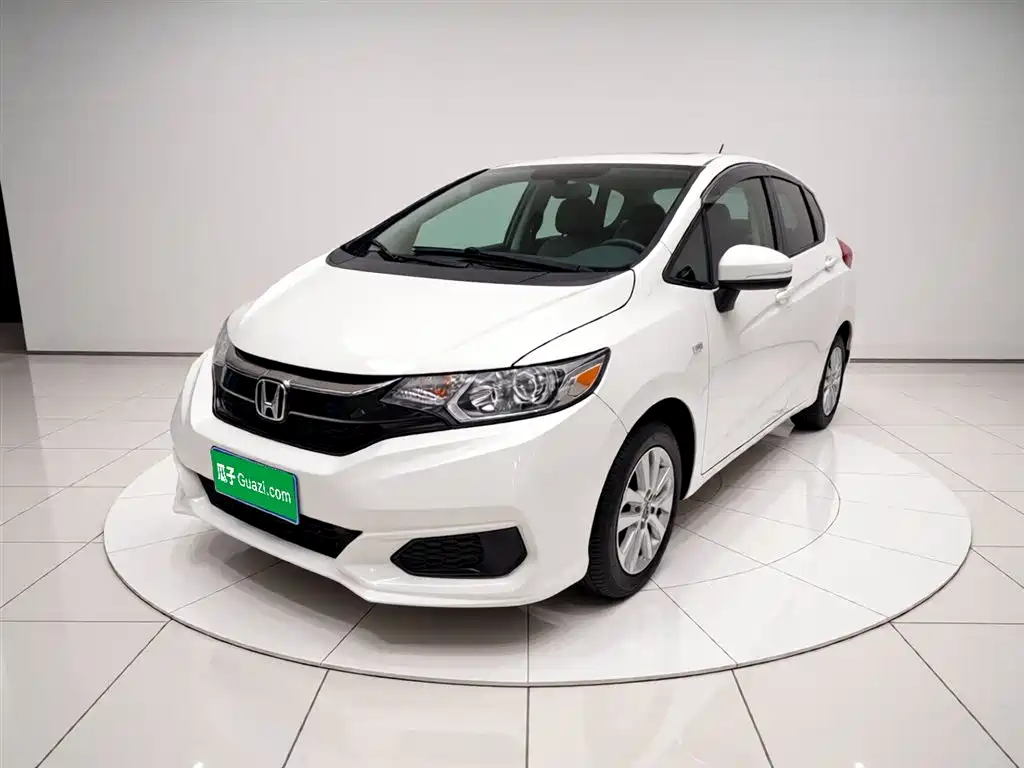 Fit 2018 1.5L CVT Comfort Sunroof Edition купить на сайте DeffCars