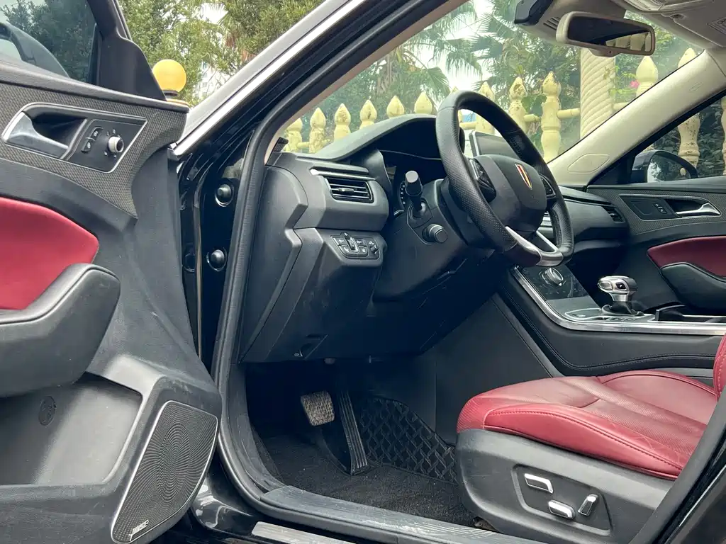 Hongqi H5 2022 Classic 1.8T Automatic Zhilianqi Chang Edition купить на сайте DeffCars