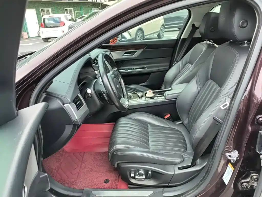Jaguar XFL 2018 XFL 3.0 SC 340PS Luxury Edition купить на сайте DeffCars