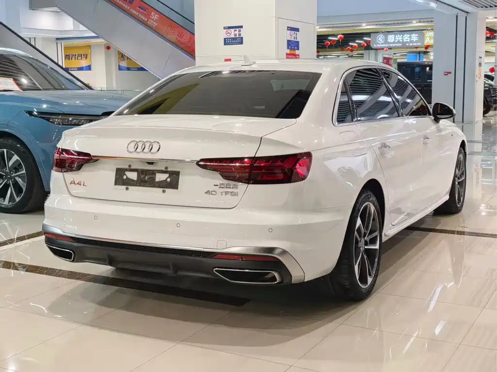Audi A4L 2023 40 TFSI Fashionable and Dynamic купить на сайте DeffCars
