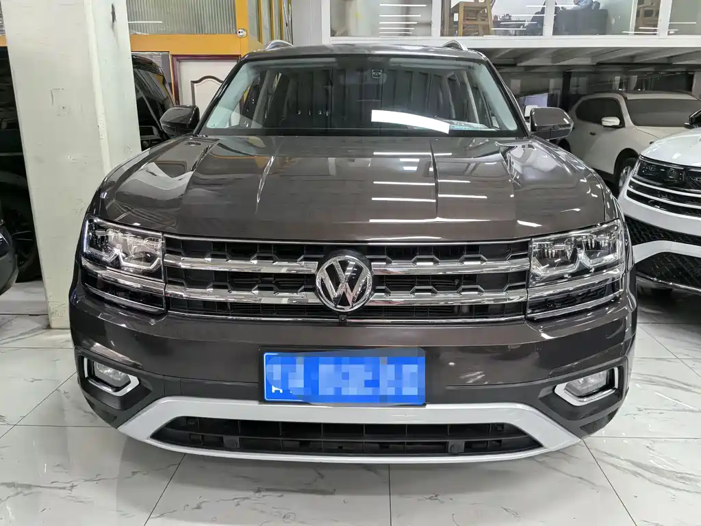 Touron 2019 380TSI four-wheel drive luxury version National VI купить на сайте DeffCars