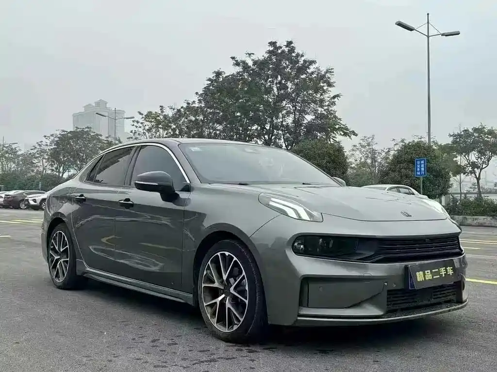 Lynk & Co 03 2020 1.5TD DCT Pro version купить на сайте DeffCars