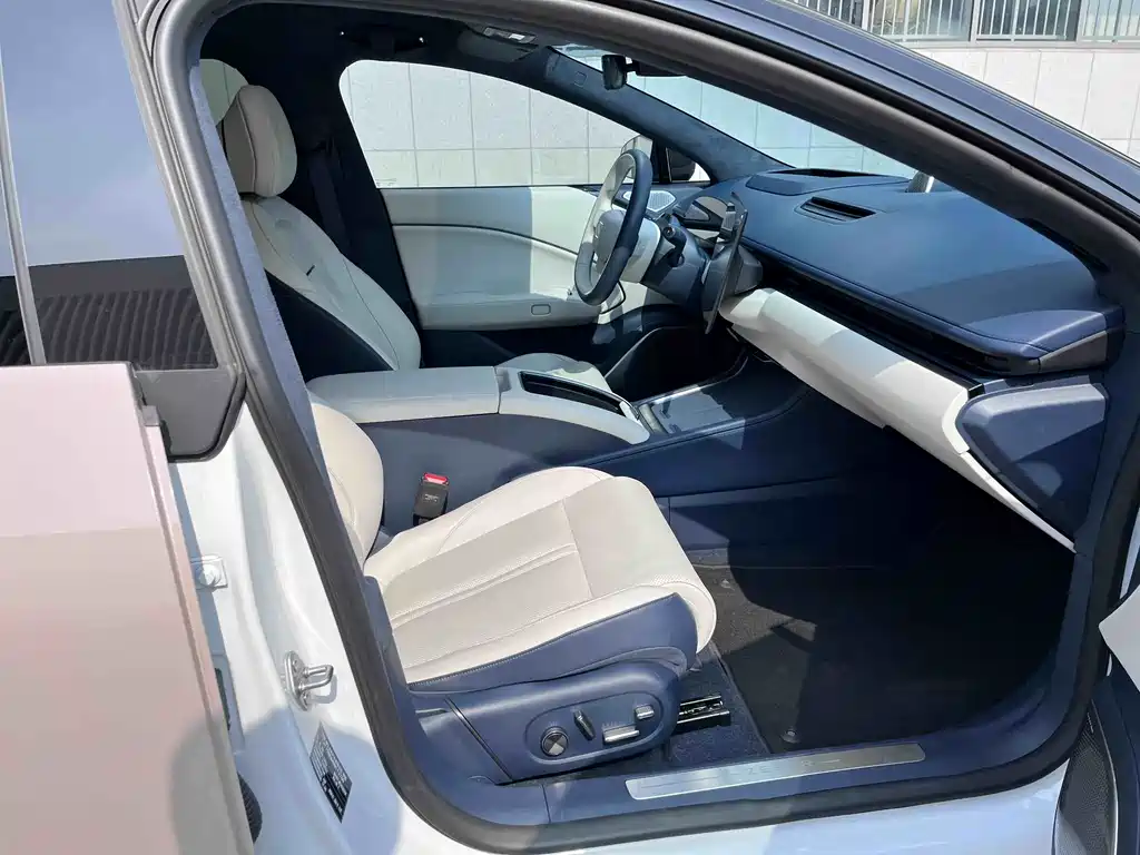 Jikrypton 007 2025 rear-wheel drive smart driving version 75kWh купить на сайте DeffCars