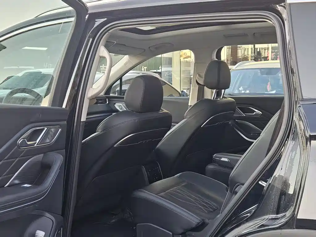 Hongqi HS7 PHEV 2024 2.0T PHEV four-wheel drive Qichang version 6 seats купить на сайте DeffCars