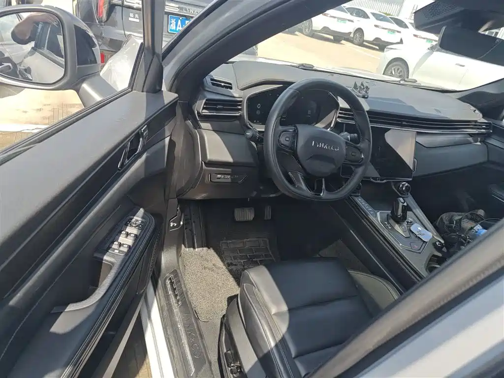 Lynk & Co 01 2023 1.5TD EM-F AM купить на сайте DeffCars