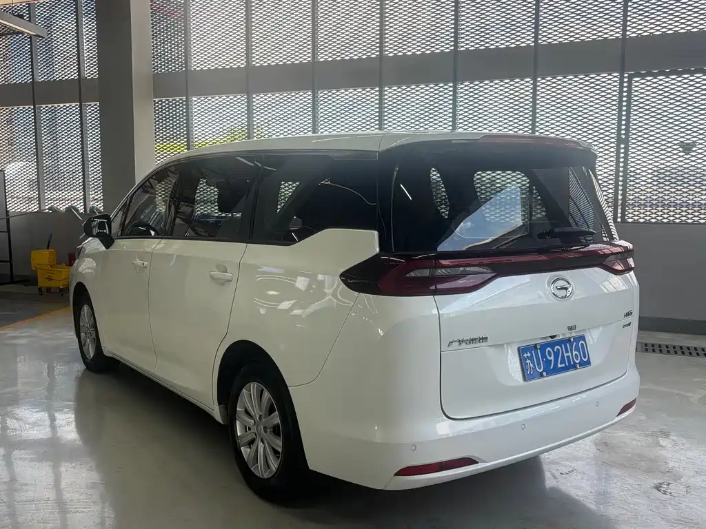 Trumpchi M6 2019 270T automatic luxury version (seven seats) National V купить на сайте DeffCars