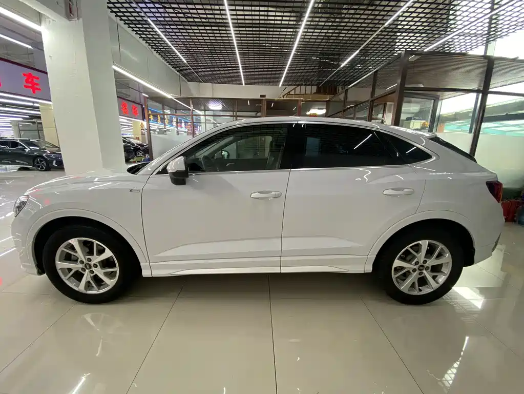 Audi Q3 Sportback 2022 35 TFSI Enterprising купить на сайте DeffCars