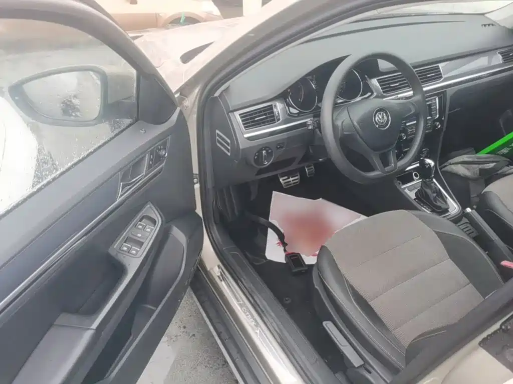 C-TREK Weiling 2017 1.6L automatic comfort model купить на сайте DeffCars