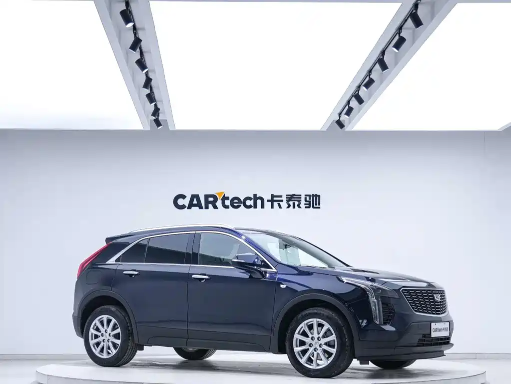Cadillac XT4 2022 28T two-wheel drive fashion model купить на сайте DeffCars