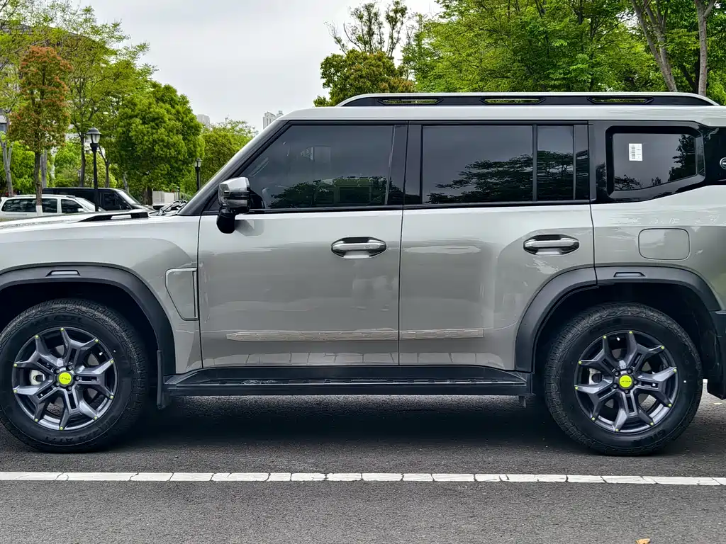 Jietu Traveler 2023 2.0T four-wheel drive crossover PRO+ купить на сайте DeffCars