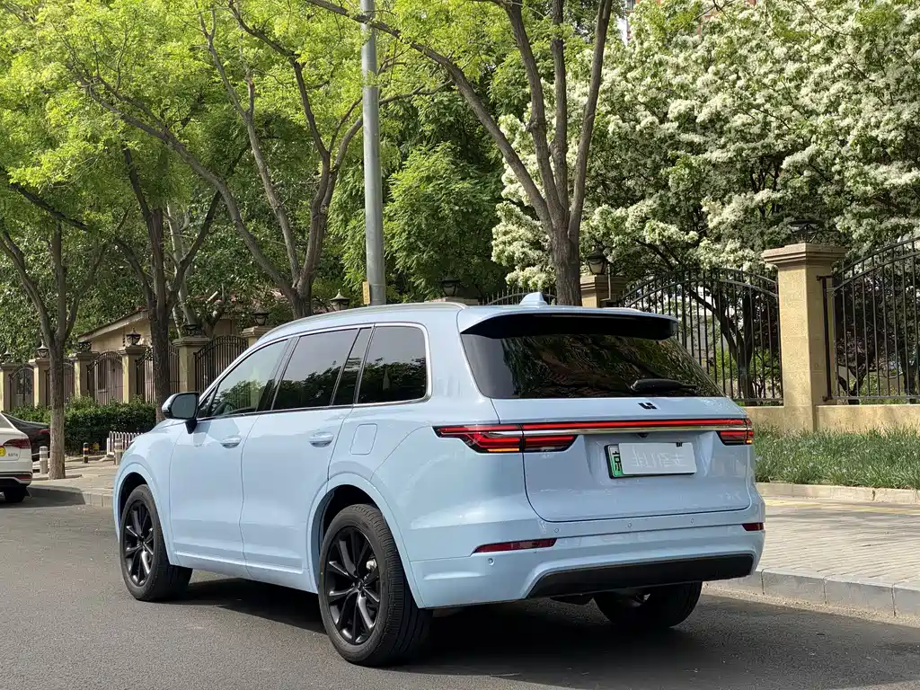 Ideal ONE 2020 extended range 6-seater version купить на сайте DeffCars
