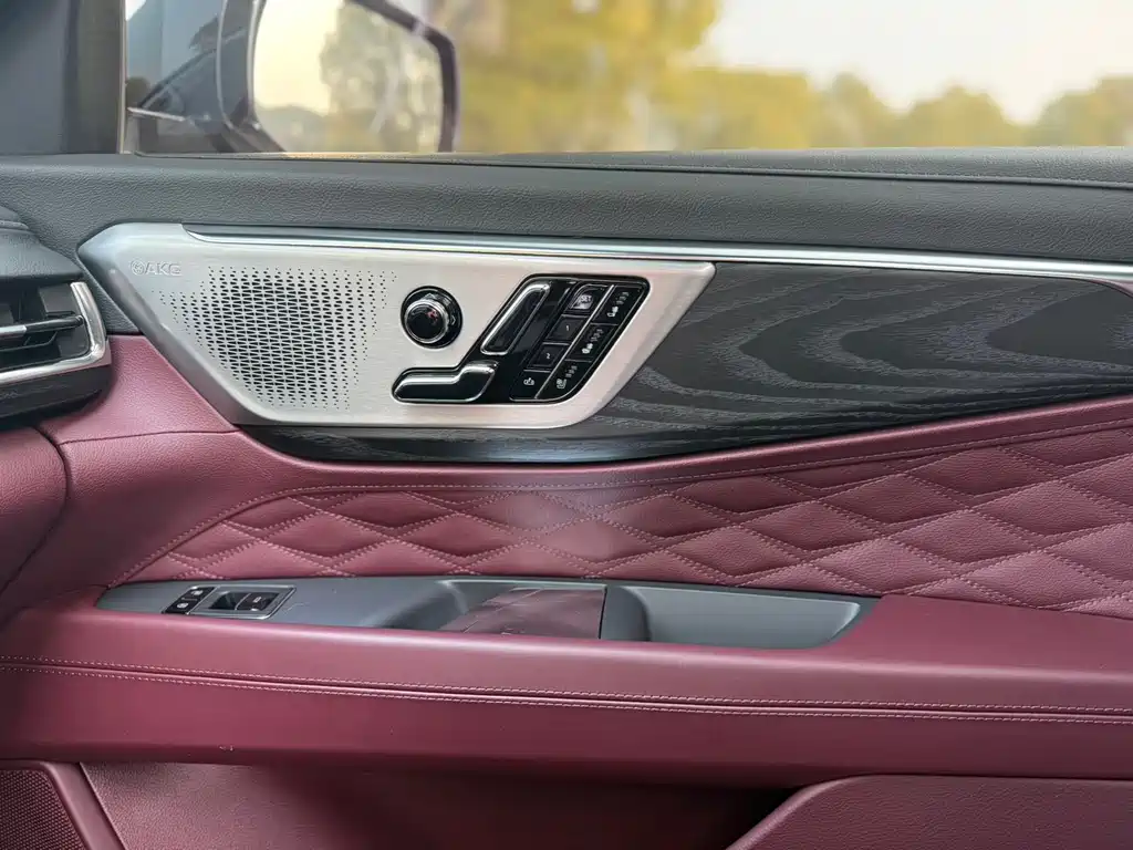 Cadillac CT6 2023 28T Platinum Type купить на сайте DeffCars