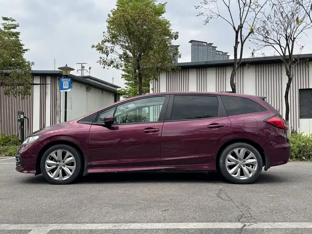 Jade 2017 1.8L automatic comfort version 5 seats купить на сайте DeffCars