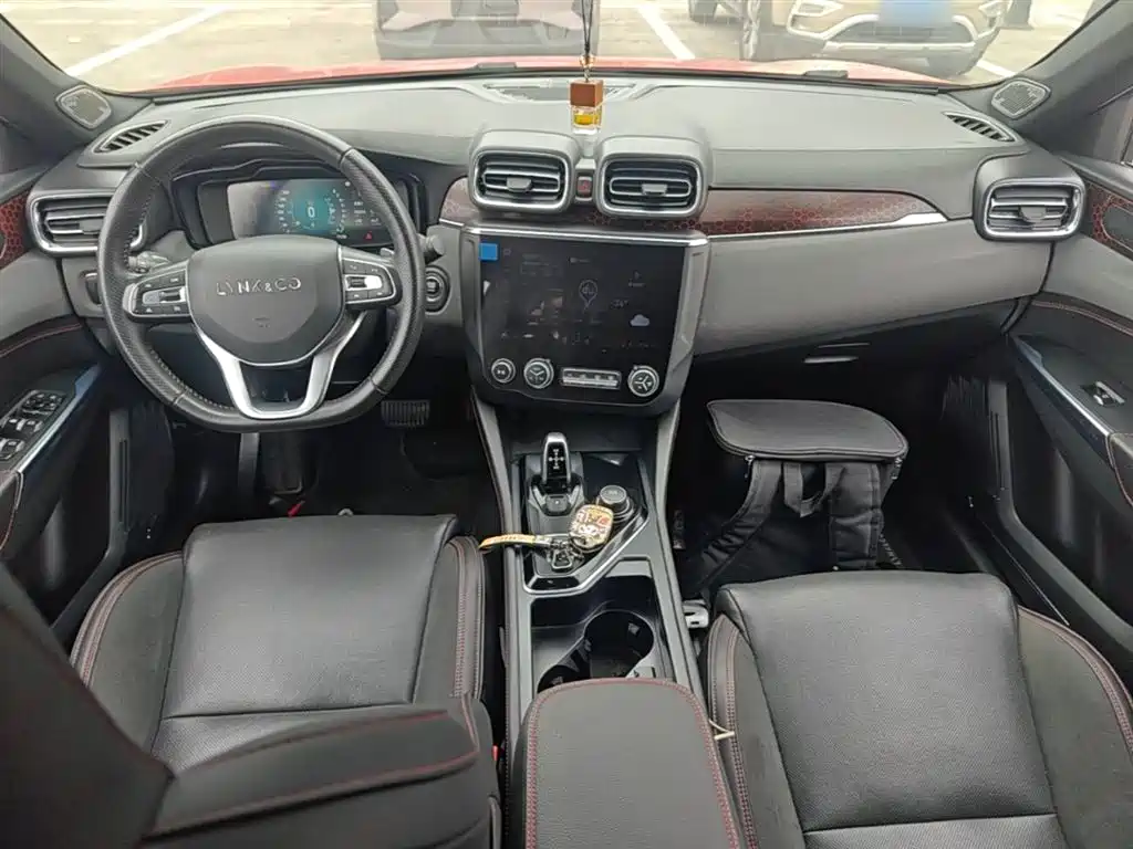 Lynk & Co 03 2019 1.5TD DCT Pro version National VI купить на сайте DeffCars