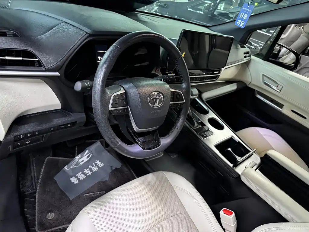 SIENNA 2024 2.5L hybrid four-wheel drive premium version купить на сайте DeffCars
