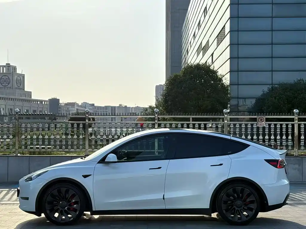 Model Y 2022 Performance high-performance all-wheel drive version купить на сайте DeffCars
