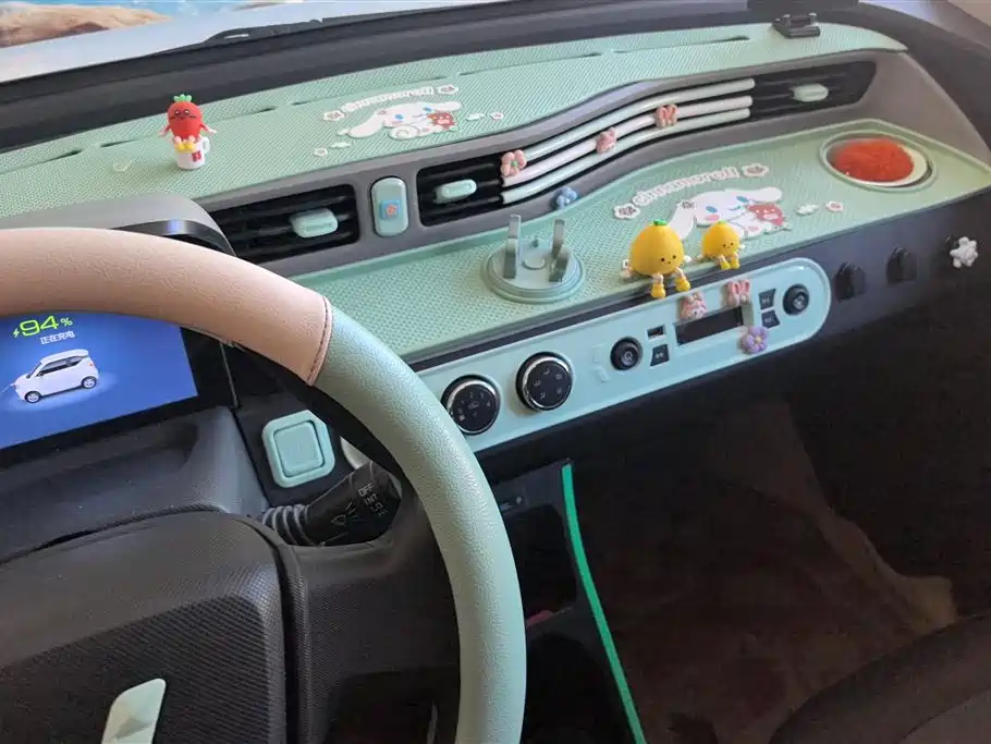 Hongguang MINIEV 2022 Freestyle Lithium Iron Phosphate купить на сайте DeffCars