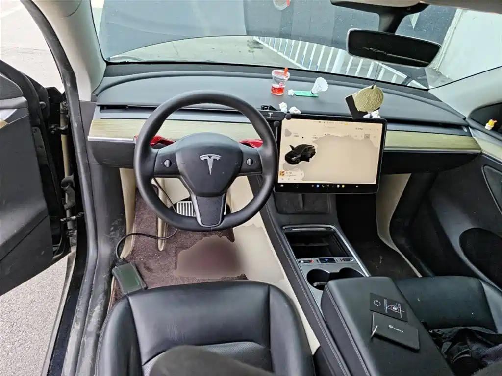 Model Y 2022 facelift rear-wheel drive version купить на сайте DeffCars