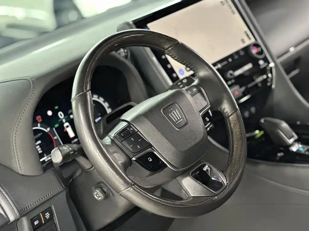 Wilfa 2024 Crown Dual Engine 2.5L Supreme Executive Edition купить на сайте DeffCars