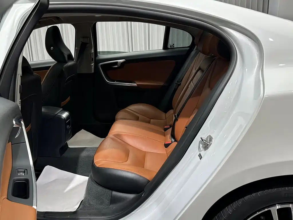 Volvo S60 2018 S60L T5 Zhiyu Enterprising Edition купить на сайте DeffCars