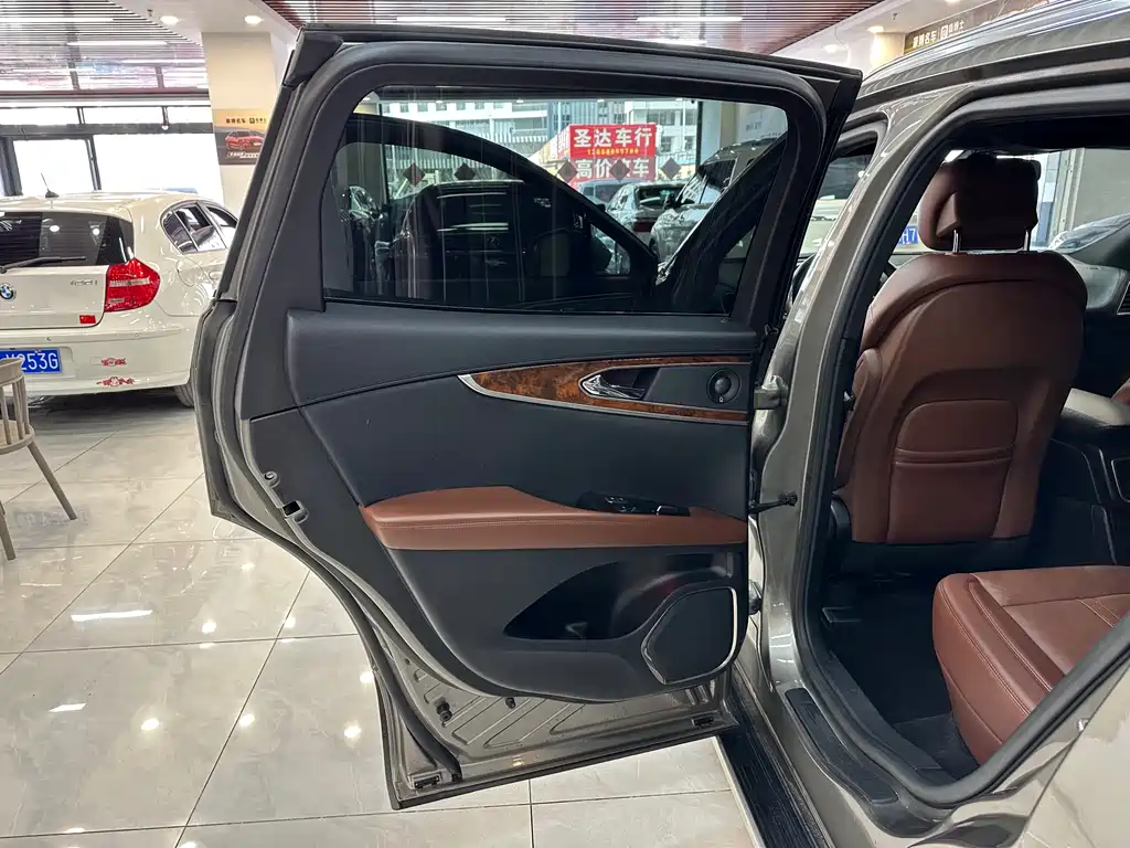 Lincoln MKX 2017 2.7T four-wheel drive premium version купить на сайте DeffCars